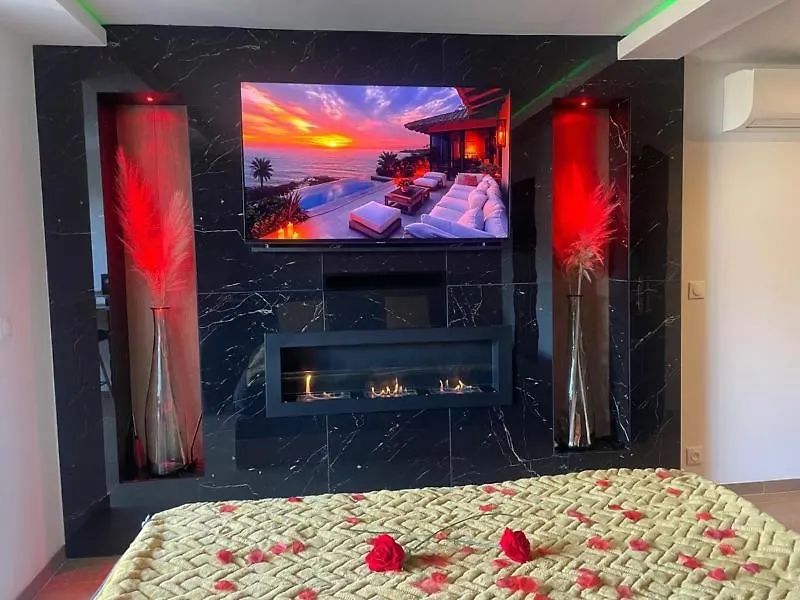 Loveroom - Spicy Love - Situee Entre Nice Et Cannes, Alpes Maritimes