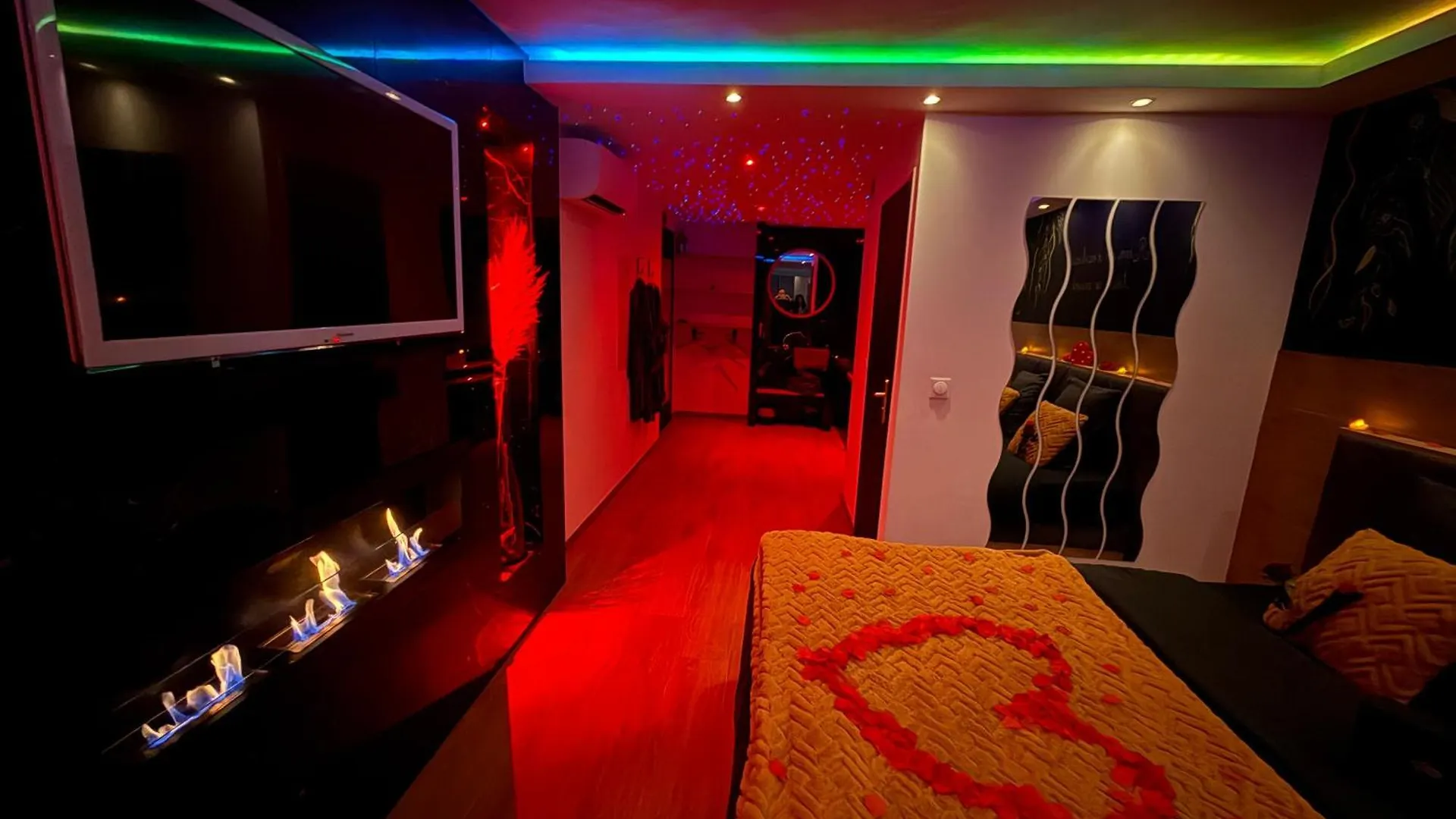 Loveroom - Spicy Love - Situee Entre Nice Et Cannes, Alpes Maritimes